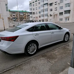 Toyota Avalon 2018