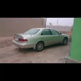 Toyota Camry 2001