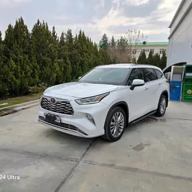 Toyota Highlander 2020