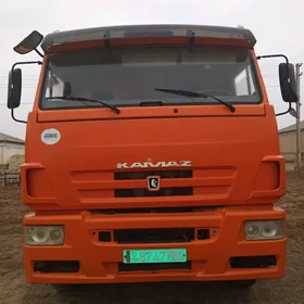 Kamaz 6520 2013