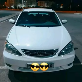 Toyota Camry 2004