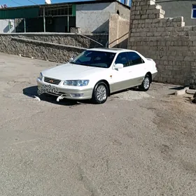 Toyota Camry 2000