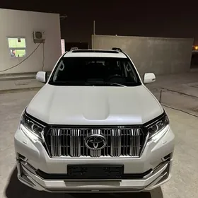 Toyota Land Cruiser Prado 2023