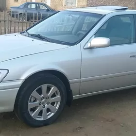 Toyota Camry 2000