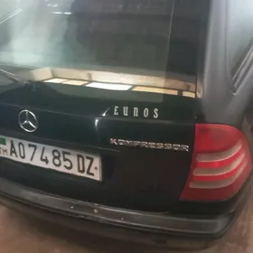 Mercedes-Benz C-Class 2004