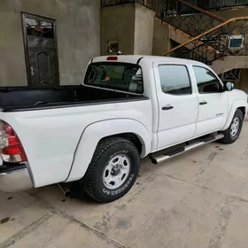 Toyota Tacoma 2015