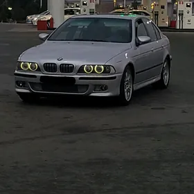 BMW E39 2002