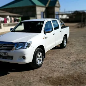 Toyota Hilux 2012