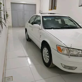 Toyota Camry 2000