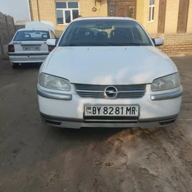 Opel Omega 1995