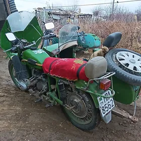 Ural 4320 1985