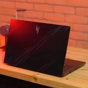 Acer Nitro V15/i9-13/RTX4050