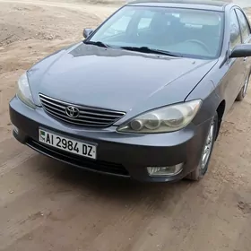 Toyota Camry 2004