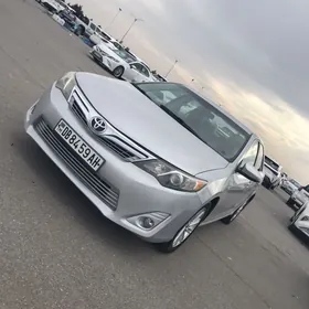 Toyota Camry 2012