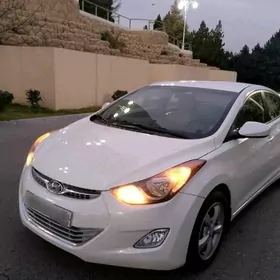 Hyundai Elantra 2013