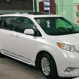 Toyota Sienna 2017