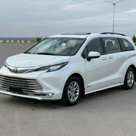 Toyota Sienna 2021