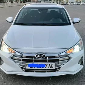 Hyundai Elantra 2019