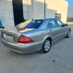 Mercedes-Benz S-Class 2004