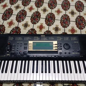 Yamaha Psr 730