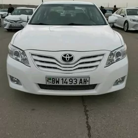 Toyota Camry 2011