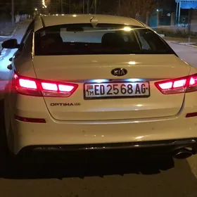 Kia Optima 2019