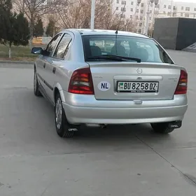 Opel Astra 2002