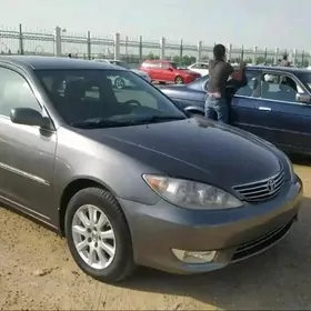 Toyota Camry 2004