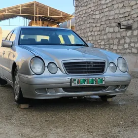 Mercedes-Benz C320 2001