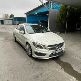 Mercedes-Benz CLA 2015