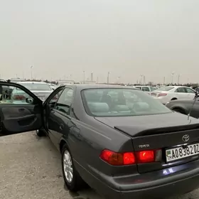 Toyota Camry 2000