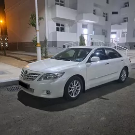 Toyota Camry 2010