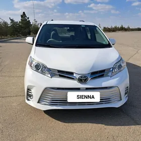 Toyota Sienna 2018