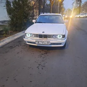 BMW 730 1990