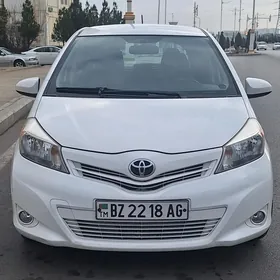 Toyota Yaris 2013