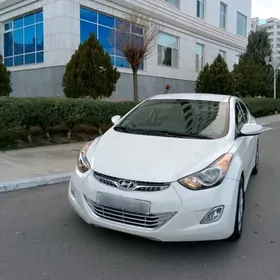 Hyundai Elantra 2013