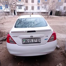 Nissan Versa 2013