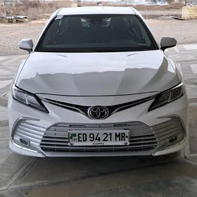 Toyota Camry 2020