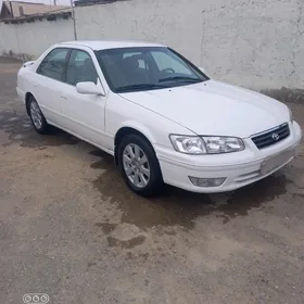 Toyota Camry 1999