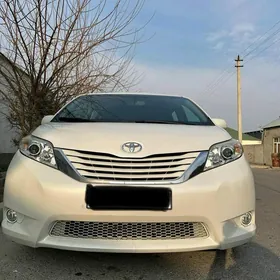 Toyota Sienna 2017