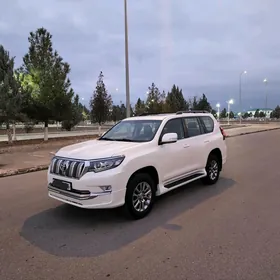 Toyota Land Cruiser Prado 2021