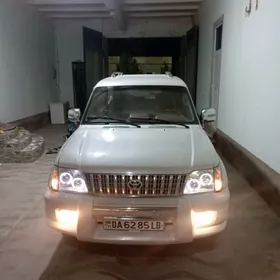 Toyota Land Cruiser Prado 2000