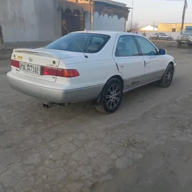 Toyota Camry 2000