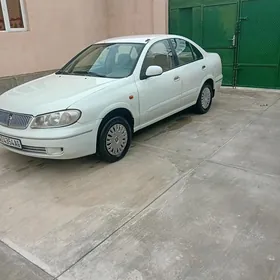 Nissan Sunny 2008