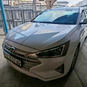 Hyundai Elantra 2020