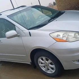 Toyota Sienna 2005