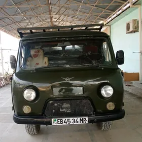 UAZ Profi 1983