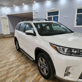 Toyota Highlander 2018