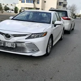 Toyota Camry 2020