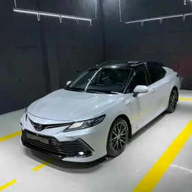 Toyota Camry 2023